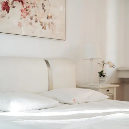 Crown Three Bedroom Apartment Belgrade