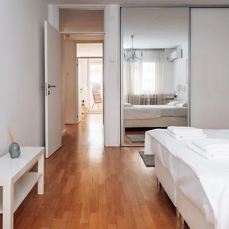 Crown Three Bedroom Apartment Belgrade