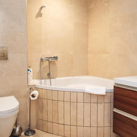 Apartment Crown Three Bedroom Belgrade